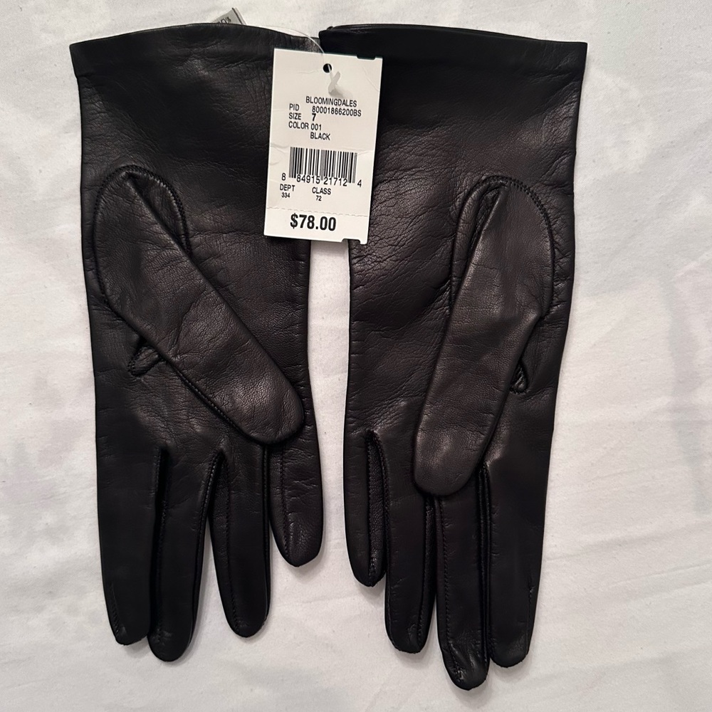 NWT Bloomingdale's Cashmere-Lined Black Leather Gloves | Sz 7 | Made in Italy